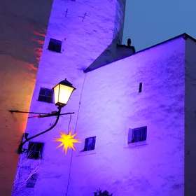 https://api.festung-hohensalzburg.at/fileadmin/content/images/pressefotos/festung_hohensalzburg/Adventmarkt1.jpg