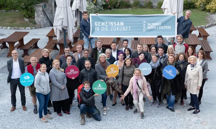 SalzburgBurgen-Teamfoto.jpg