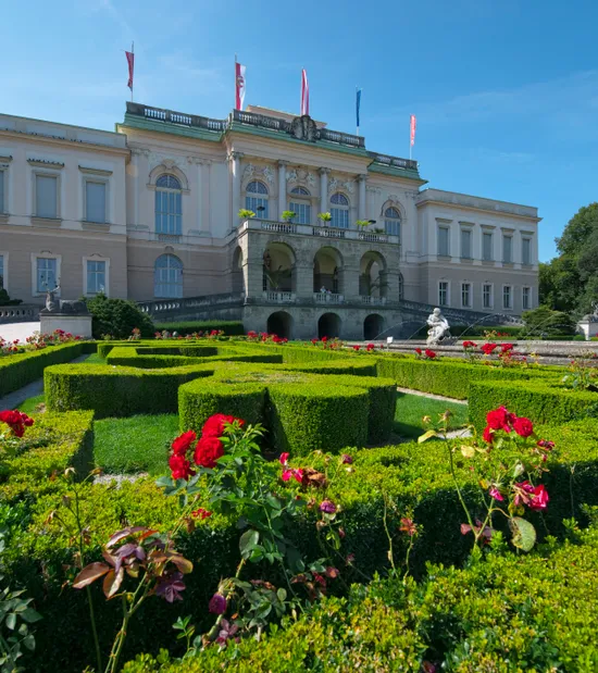 Schloss Klessheim von aussen