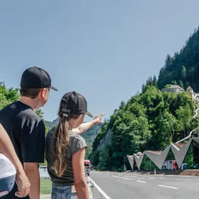 https://api.festung-hohensalzburg.at/fileadmin/content/images/pressefotos/fort_kniepass/20250625_fort-kniepass_kathringollacknerfotografie-2.jpg